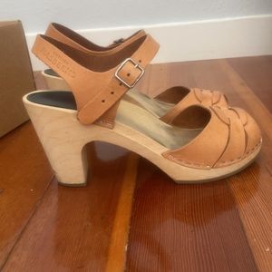 Swedish Hasbeens peep toe super high in natural